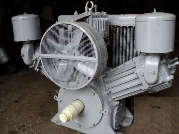 Воздушный компрессор тепловоза